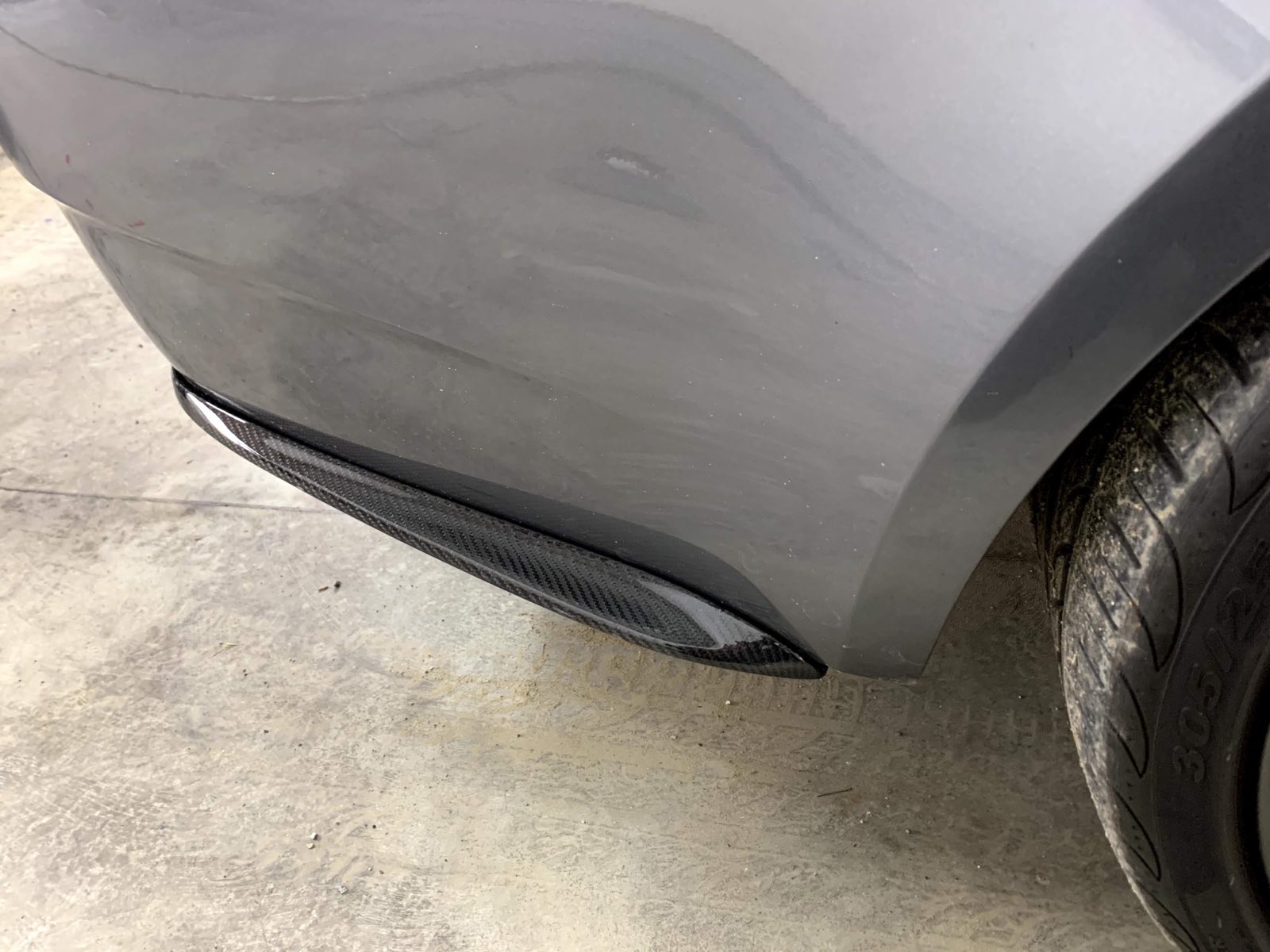 BMW E92-E93 M3 Rear Bumper Carbon Spats Fins