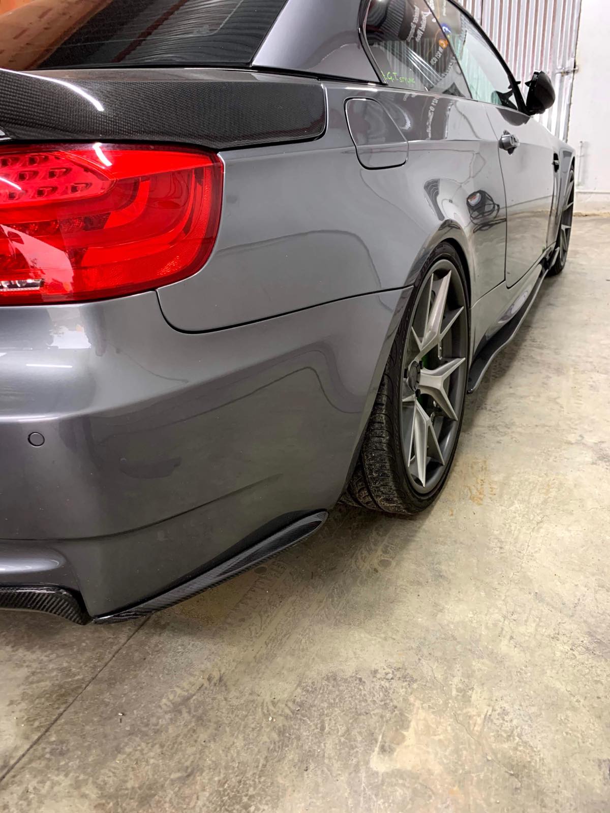 BMW E92-E93 M3 Rear Bumper Carbon Spats Fins