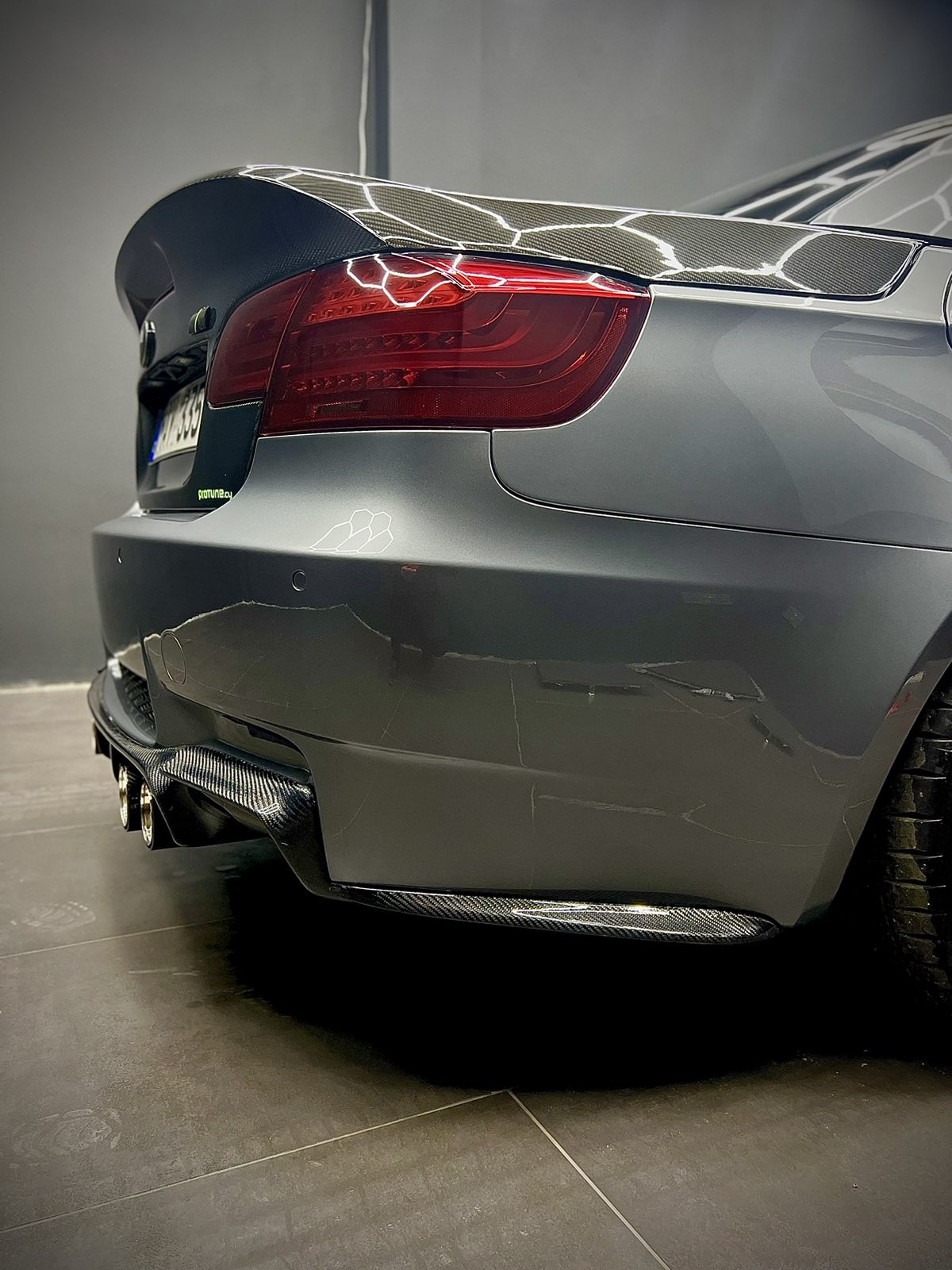 BMW E92-E93 M3 Rear Bumper Carbon Spats Fins