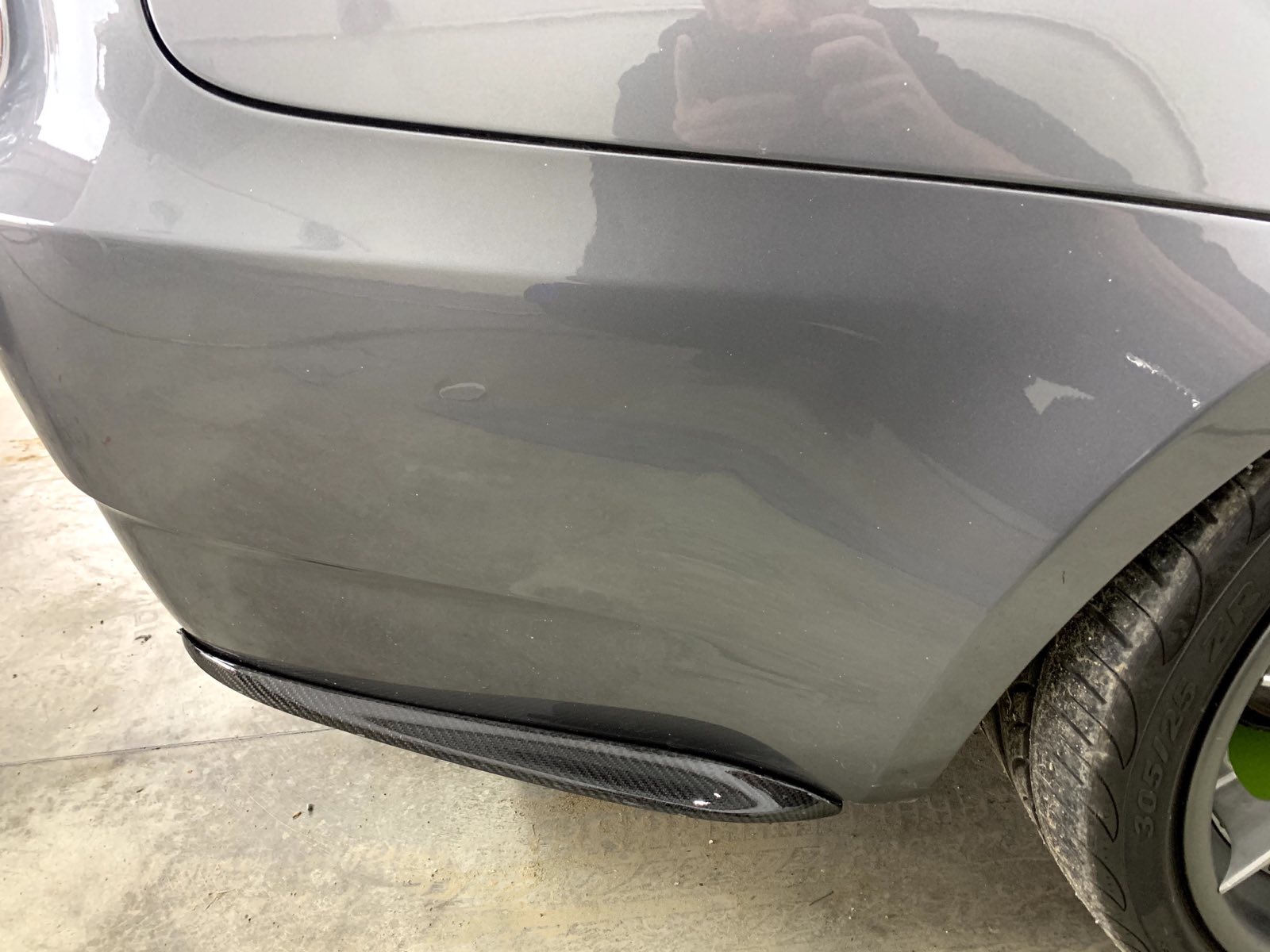 BMW E92-E93 M3 Rear Bumper Carbon Spats Fins