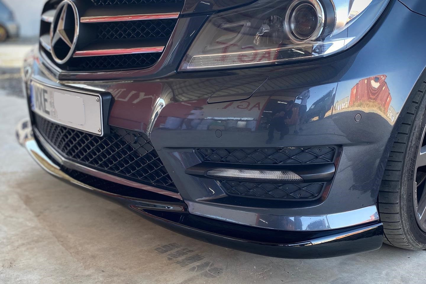 W204 Front Lip