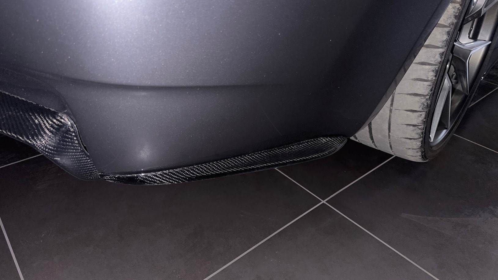 BMW E92-E93 M3 Rear Bumper Carbon Spats Fins