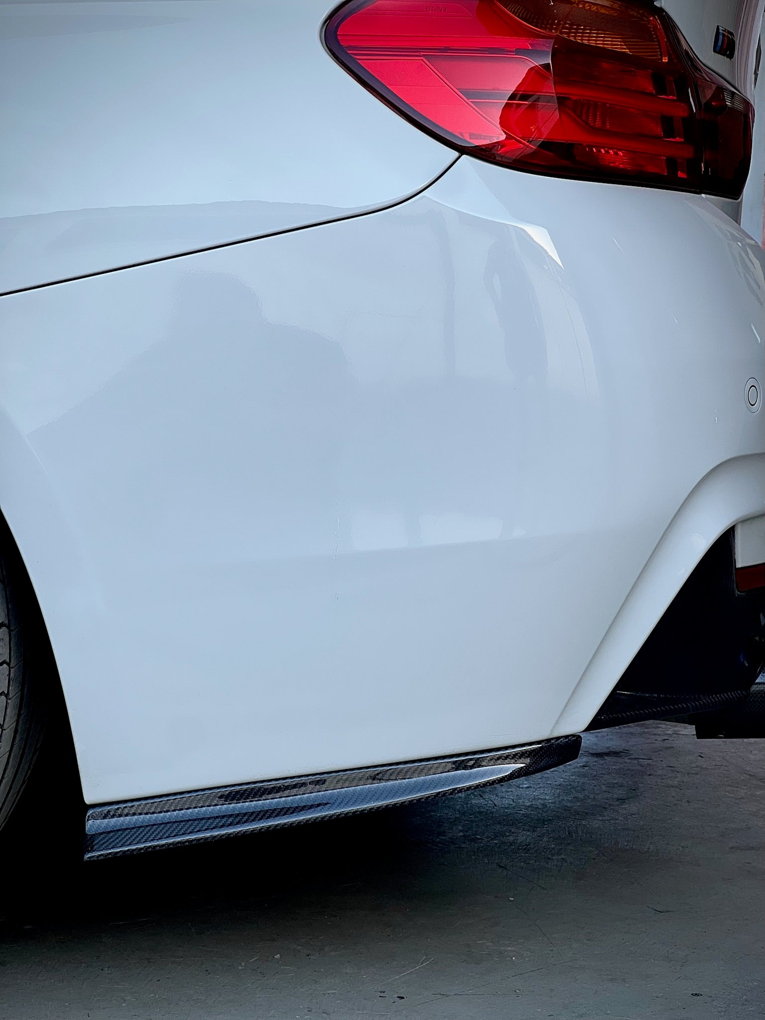 BMW F32 F33 rear Spats fins carbon