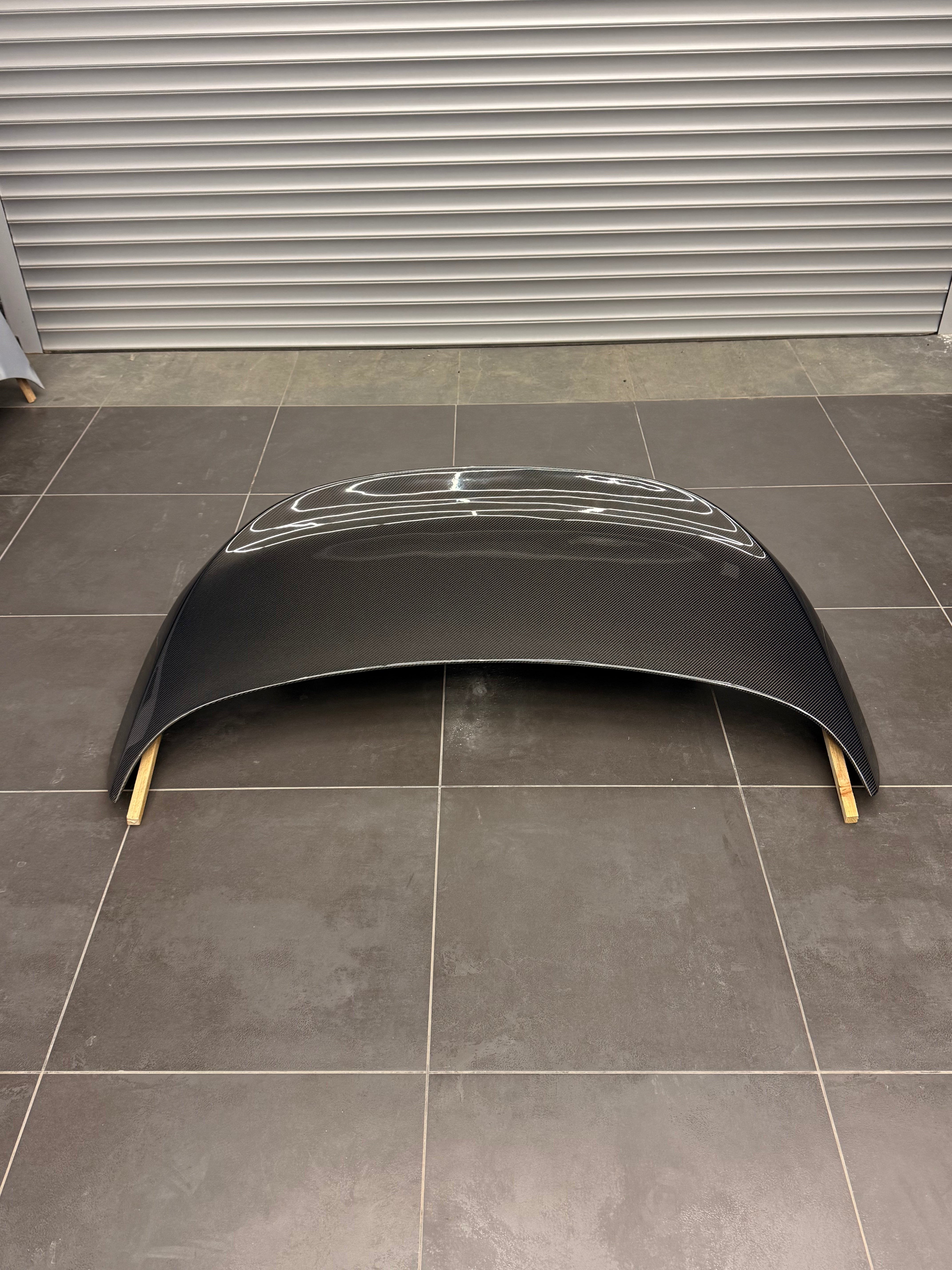 BMW E93 trunk carbon fiber